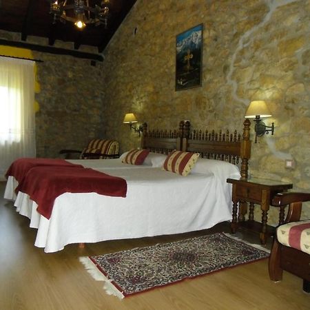 Posada Herrán Santillana del Mar Exterior foto